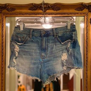 Hollister w29 high waisted distressed jean short